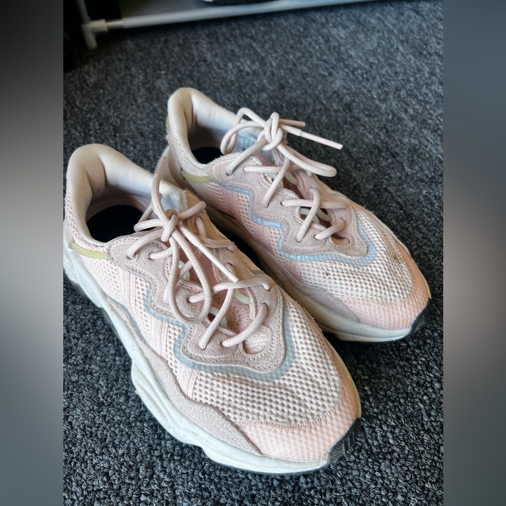 Adidas Osweego Men’s Size 5 & Women’s Size 6.5